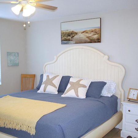 Naples Park Oasis - Cozy Two Bedroom Apartment Ngoại thất bức ảnh