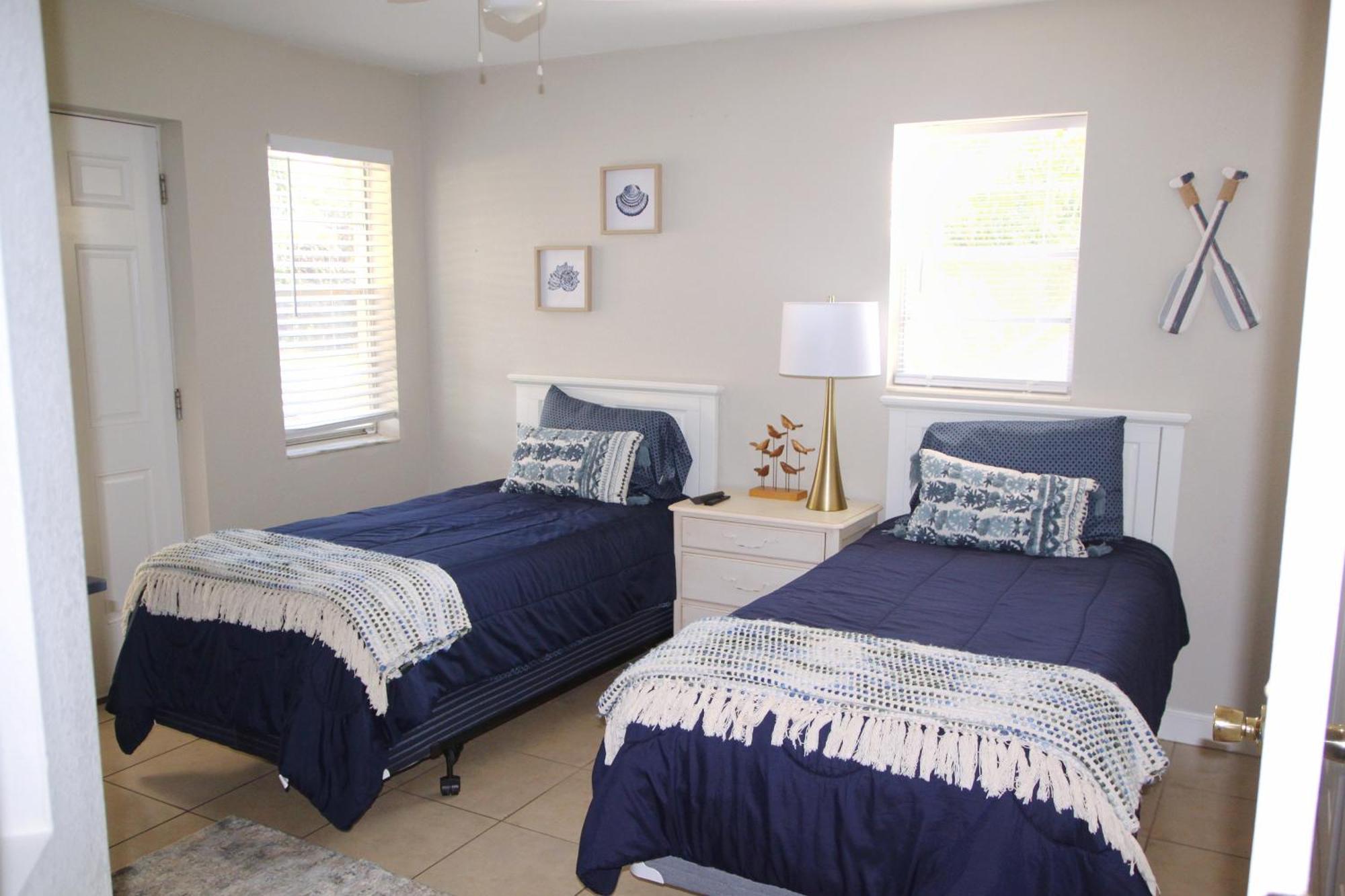 Naples Park Oasis - Cozy Two Bedroom Apartment Ngoại thất bức ảnh