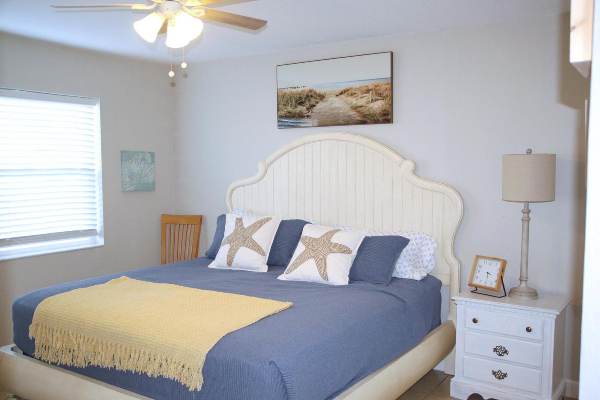 Naples Park Oasis - Cozy Two Bedroom Apartment Ngoại thất bức ảnh