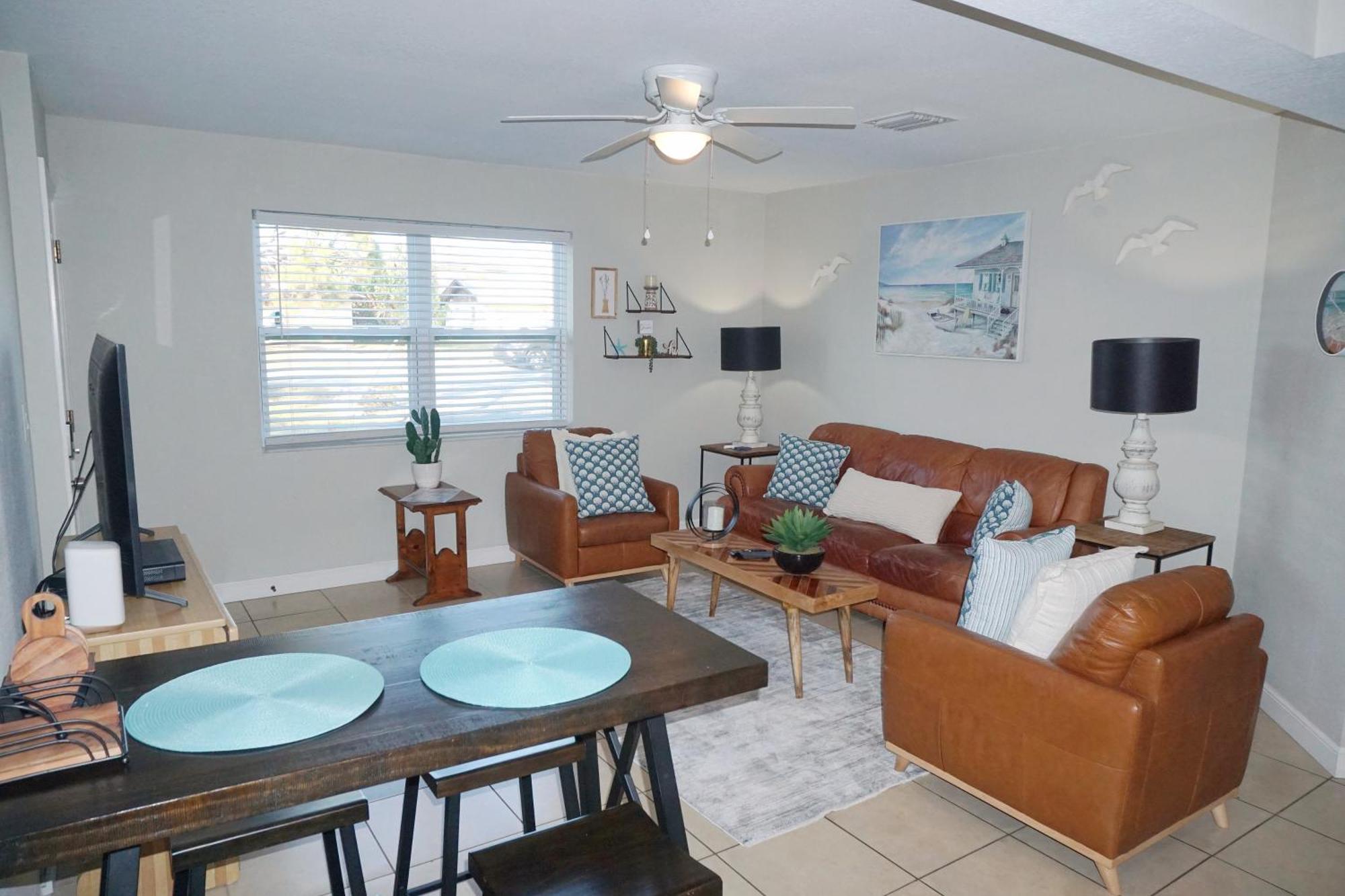 Naples Park Oasis - Cozy Two Bedroom Apartment Ngoại thất bức ảnh